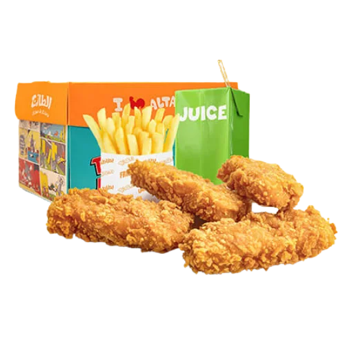 وجبة أطفال تحتوي على ٤ قطع تشيزي ناجتس مع بطاطس وعصير.