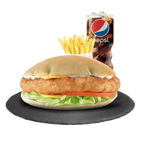 وجبة برجر دجاج طازج بخبز اسمر، مع بطاطس ومشروب.